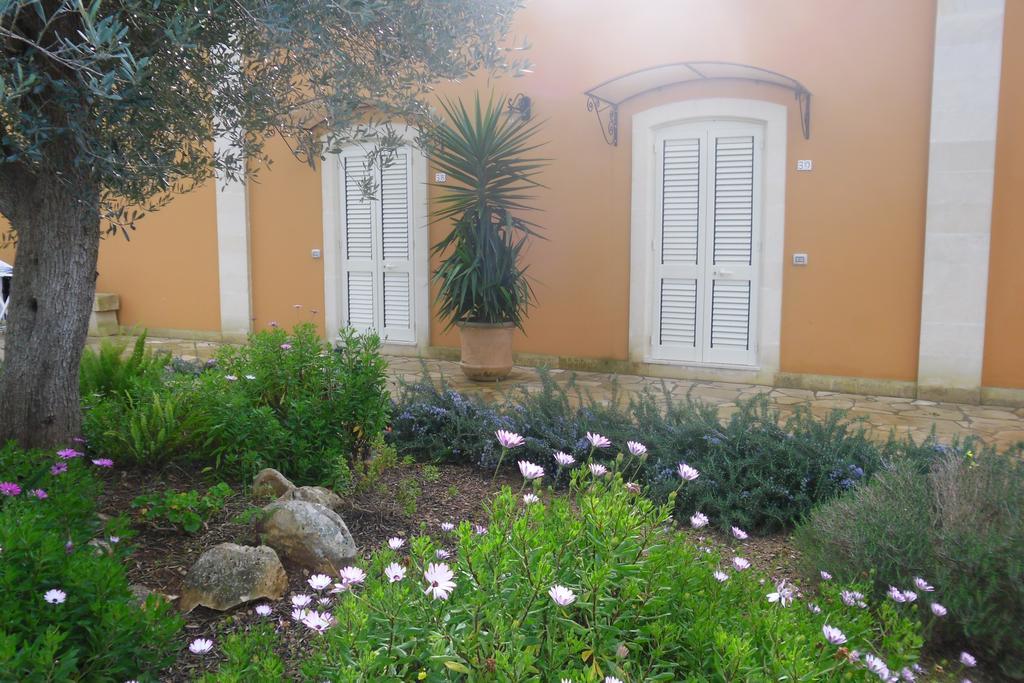 Tenuta Masseria Del Gallo Calimera  Exteriör bild